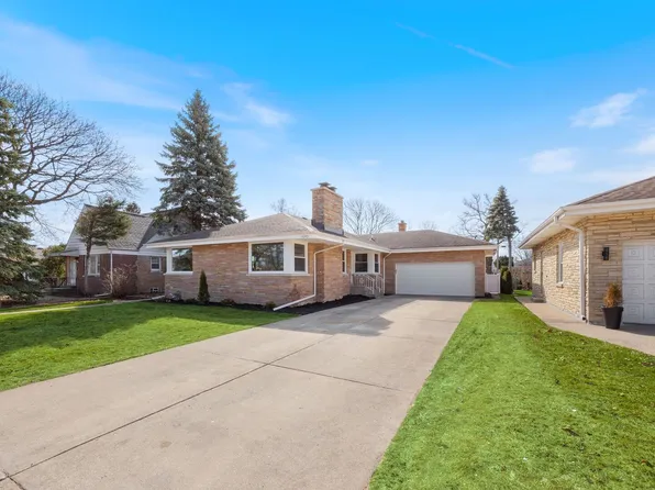 5245 Washington St, Skokie, IL 60077