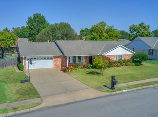 2540 SE Vicksburg St, Bartlesville, OK 74006