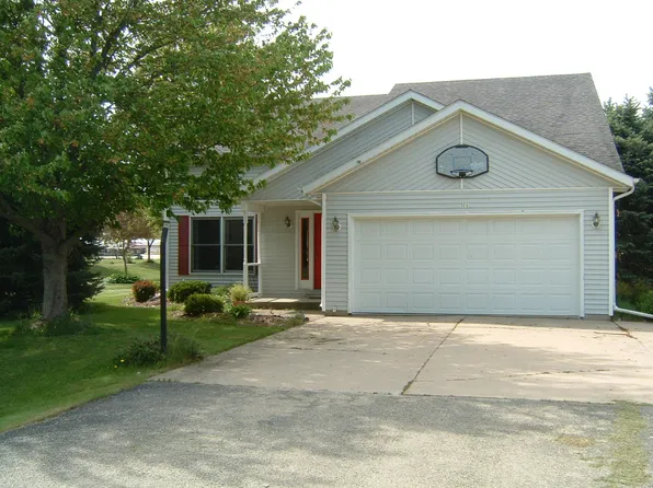 100 Windover Park Dr, Rochelle, IL 61068