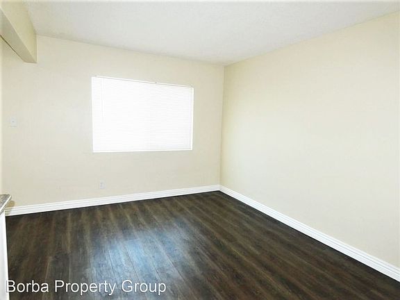 3rd image of 3384 Santa Fe Ave APT 1