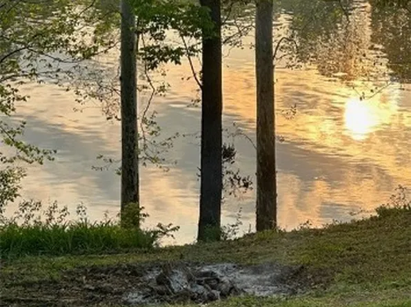 10949 N State Route 60 NW, McConnelsville, OH 43756