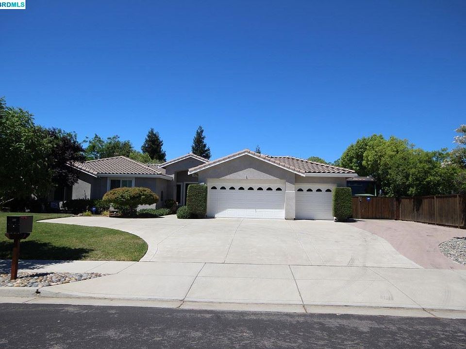 1st image of 919 Portofino Dr