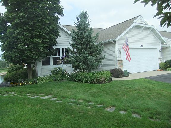 3rd image of 6925 Windwater Ct