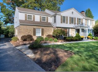 50 Lyman Cir, Shaker Heights, OH