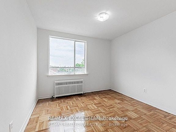 4th image of 2515 Eglinton Ave W #308