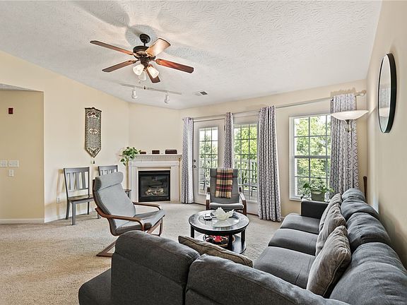 3rd image of 2636 Harding Ct APT K
