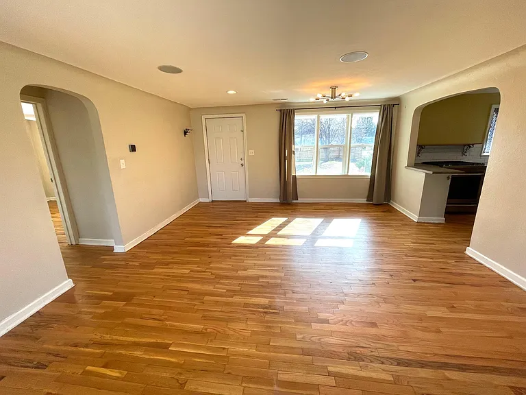 737 N Taft Hill Rd — Photo 28