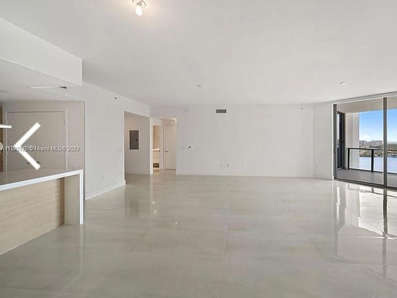 2nd image of 17301 Biscayne Blvd APT 2203