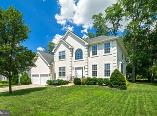 1 Lauren Ln, Barrington, NJ 08007
