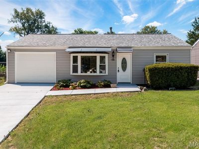 11200 Saint Clement Ln, Saint Ann, MO, 63074