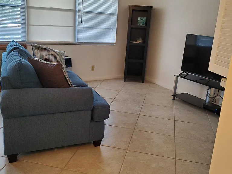 17 Ventnor Dr — Photo 14