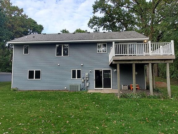 3rd image of 852 1st St N