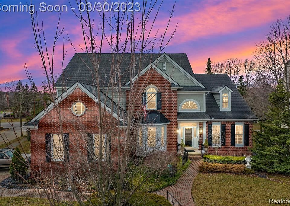 1st image of 47225 Autumn Park Ct