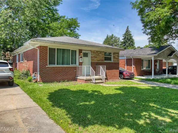 7475 Fenton St, Dearborn Heights, MI 48127