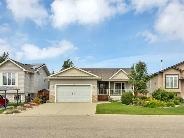 128 SW 12th Ave NE, Sundre, AB T0M 1X0
