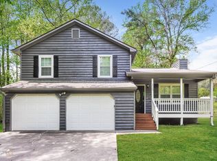 2520 Azalea Dr, Loganville, GA 30052