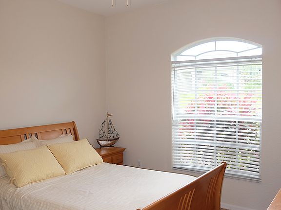 2nd image of 7809 Canterbury Cir