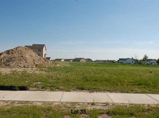 572 Water Tower Dr, Marshall, WI 53559