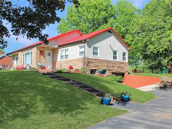 705 Main St, Higginsville, MO 64037