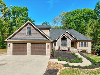 223 Brooks Dr, Townville, SC, 29689