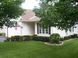 691 Lake Summerset Rd, Davis, IL 61019