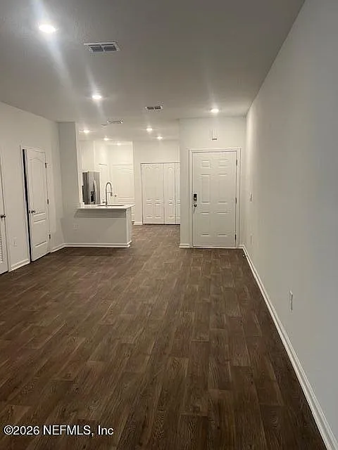 3 bed, 2.5 bath, 1492 sqft, $1,875 — Photo 3