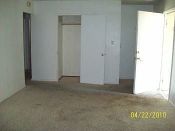 2nd image of 2926 Cabrillo Ave