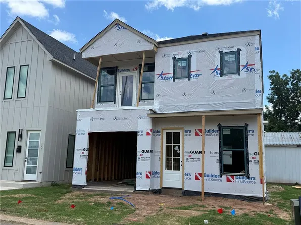 16 S Howard St, Edmond, OK 73003