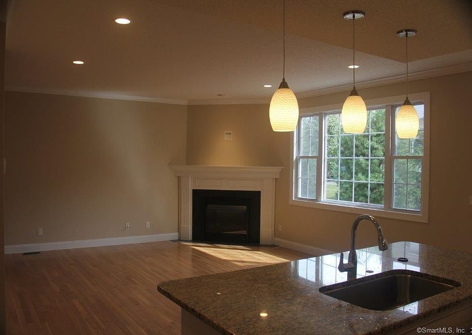 1st image of 36 Bridlewood Lane #36