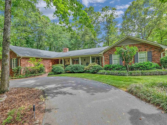 2nd image of 28 Rocky Creek Ln