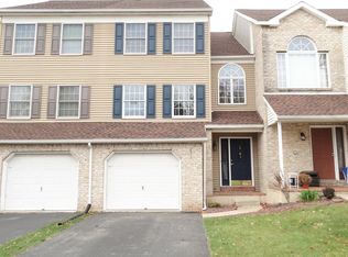 5 Heron Dr, Denver, PA 17517