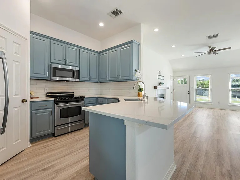 10114 Janet Loop — Photo 12