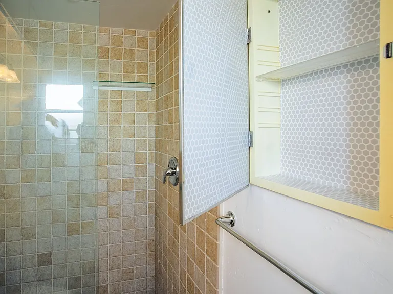 140 E. Tamarisk Road — Photo 18