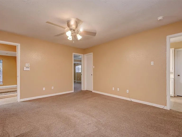 6030 Gallant Forest Dr — Photo 24