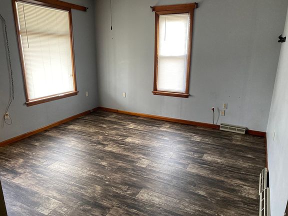 3rd image of 236 N Morrow St #B