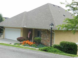 327 Maggie Mack Ln, Sevierville, TN 37862