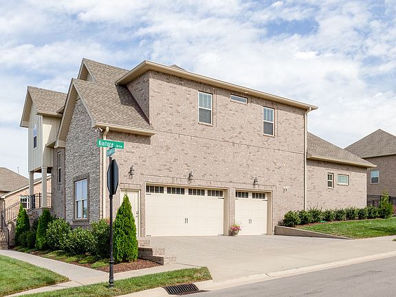 3rd image of 2221 Kirkwall Dr
