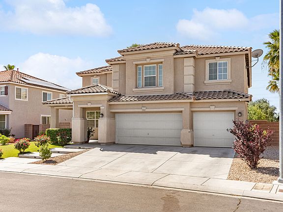 2nd image of 2113 Mountain Rail Dr
