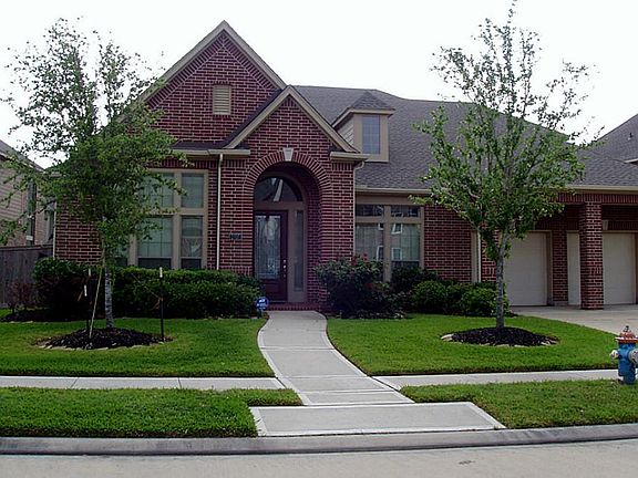 2nd image of 2707 Greenblade Ct