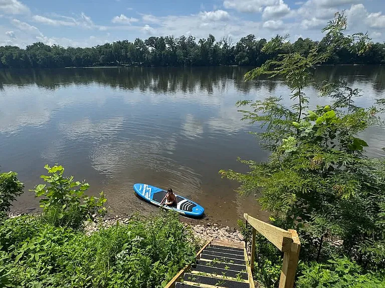 River Dr — Photo 85