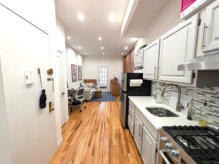 171 Avenue A #4D — Photo 6