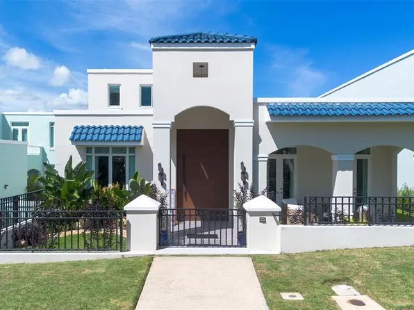 25 Calle Turquoise, Vega Alta, PR 00692