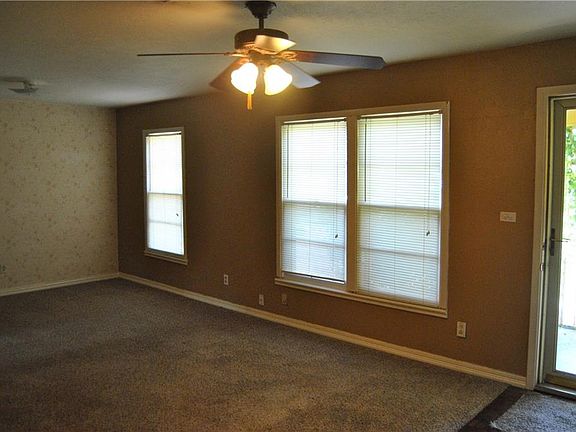 2nd image of 5008 Jerri Ln