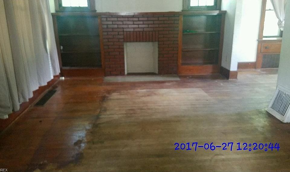 2nd image of 1305 Mount Vernon Ave