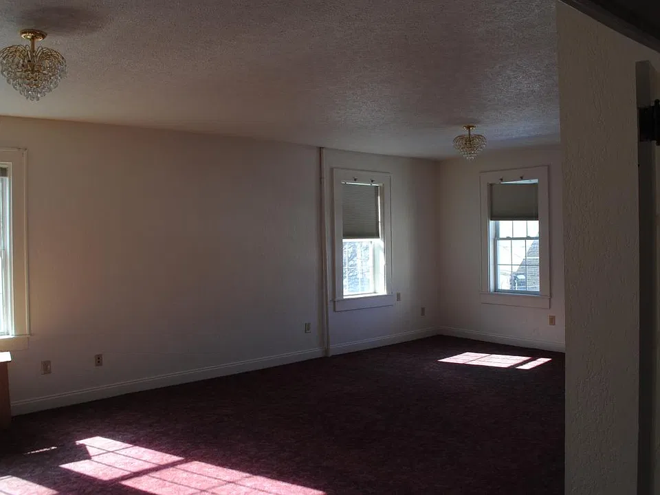 Alternate View