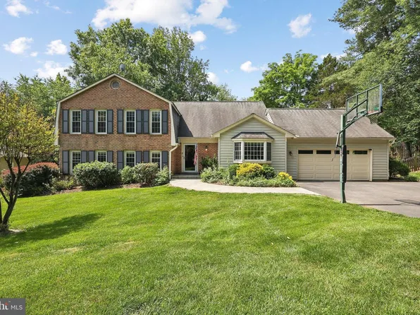 11399 Bantry Ter, Fairfax, VA 22030