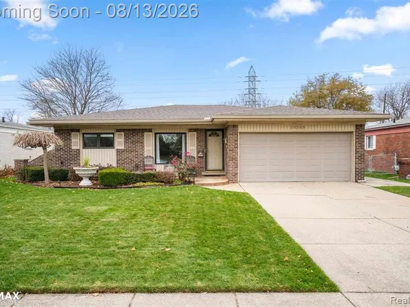 35750 Cathedral Dr, Sterling Heights, MI 48312