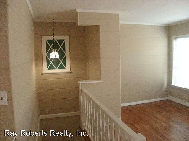 1st image of 105 Bay Shore Ave #B