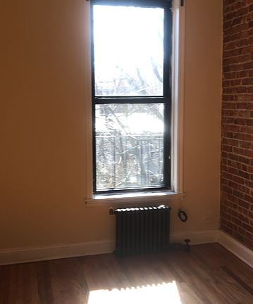 5th image of 564 Atlantic Ave APT 4B