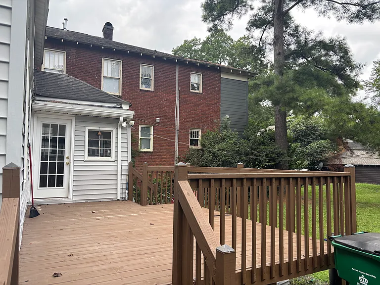 Private spacious deck on rear